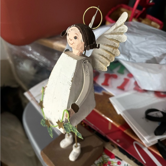Handcrafted Wooden Angel Figurine with Holly Garland - Picture 5 of 9